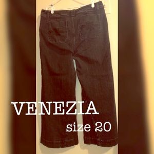 🌈VENEZIA stretch black flare jeans size 20
